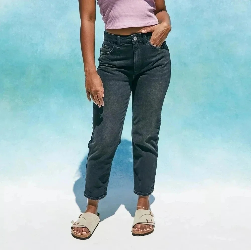 BDG Washed Black High-Waist Mom Jeans, Color Black Size 25